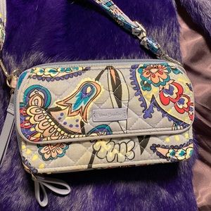 ✨VERA BRADLEY CROSSOVER WALLET✨